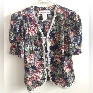 80s Vintage Cottagecore M-L Puff Short Sleeve Floral Top LaceTrim Pearl Romantic